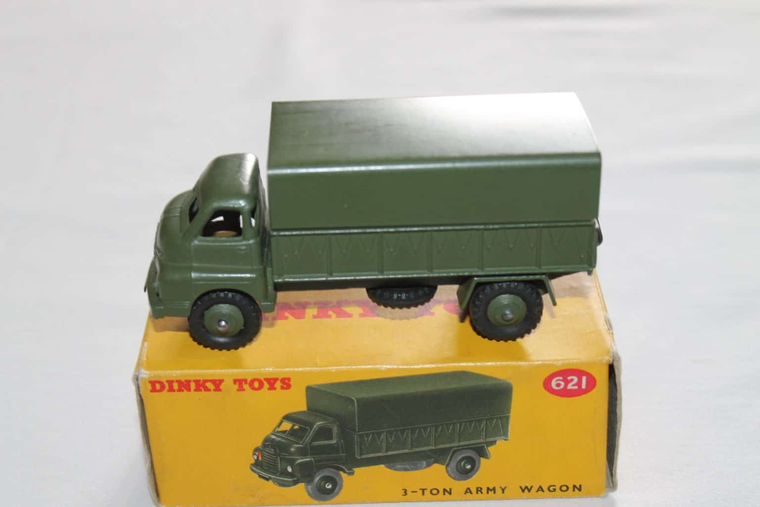 Dinky Toys 621 3-Ton Army Wagon - Diecast