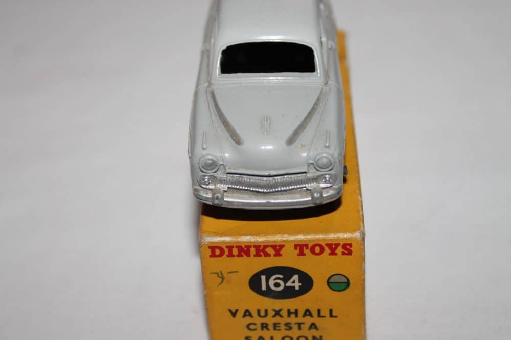 Dinky Toys 164 Vauxhall Cresta-front