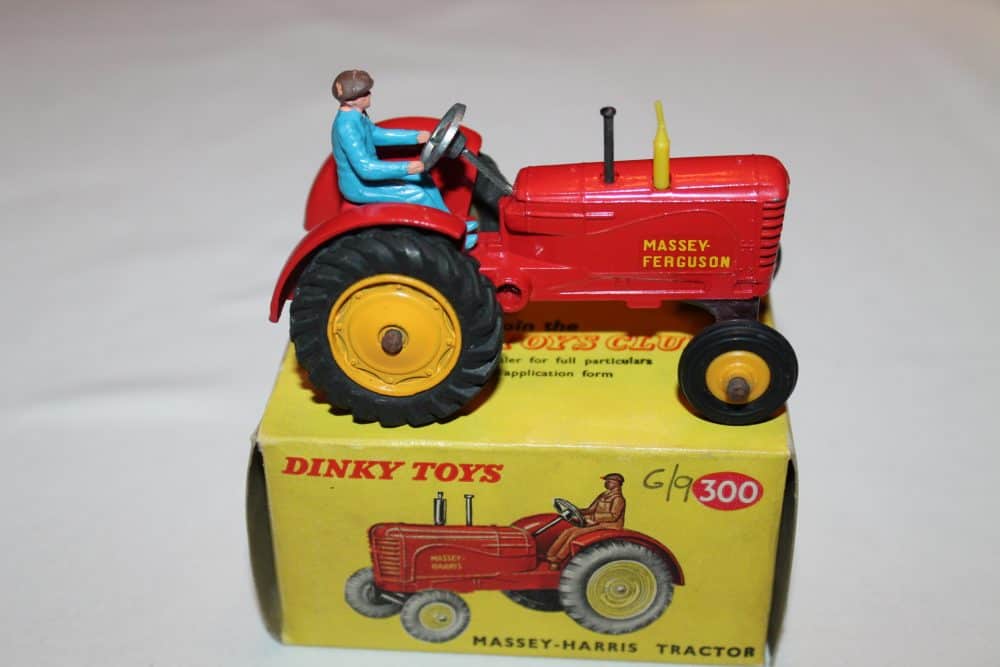 Dinky Toys 300 Massey Harris Tractor-side