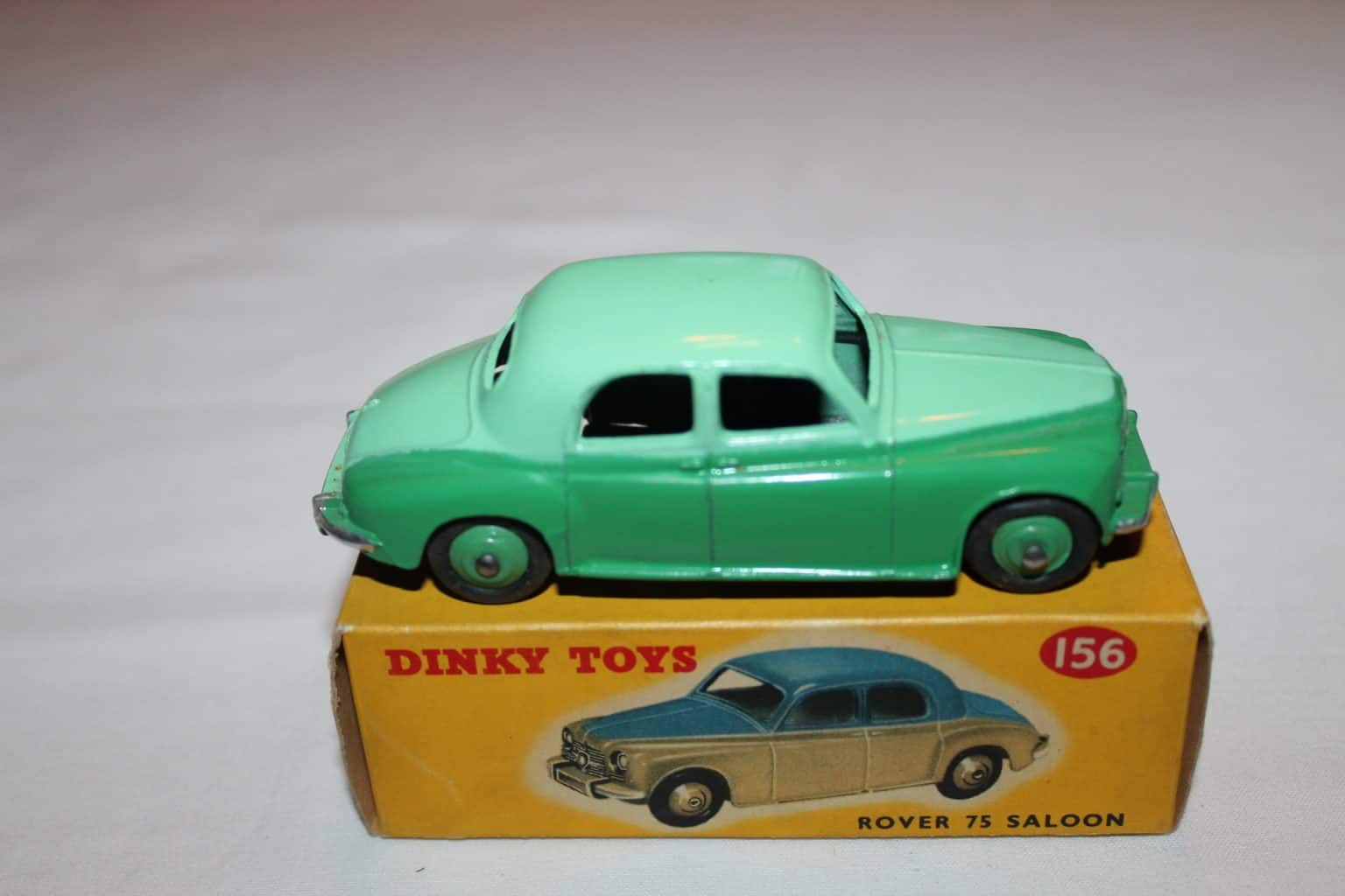 Dinky Toys 156 Rover 75 - Diecast