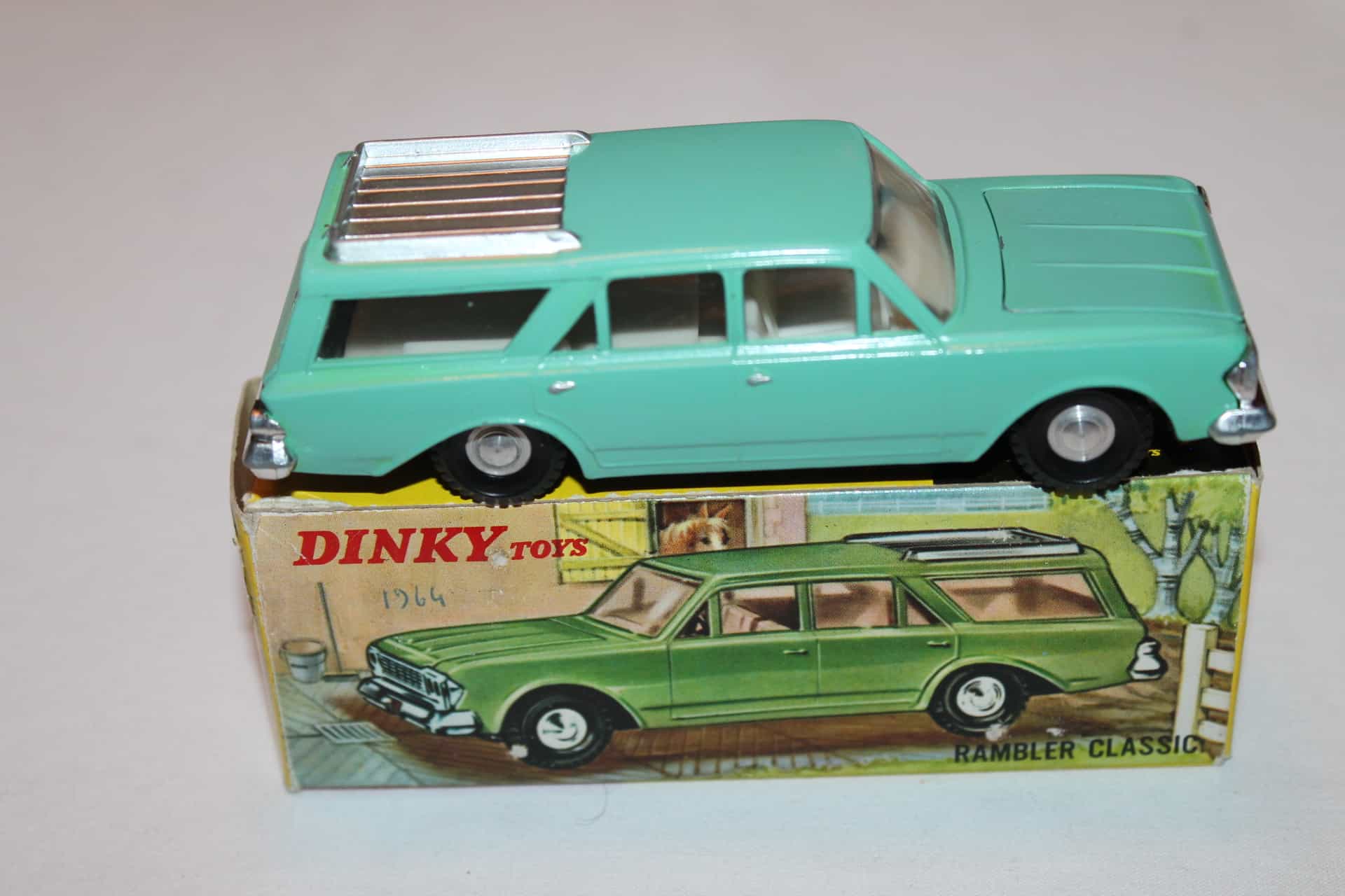 Dinky Toys Hong Kong Issue 57/006 Rambler Classic Diecast