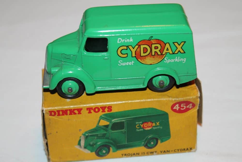 Dinky Toys 454 Trojan 'Cydrax' Van