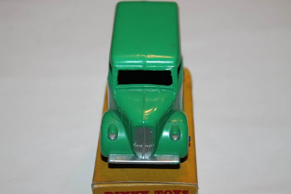 Dinky Toys 454 Trojan 'Cydrax' Van-front
