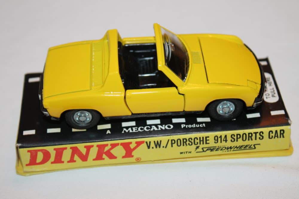 Dinky Toys 208 V.W. Porsche 914 Sports Car-side