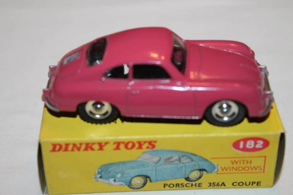 Dinky Toys 182 Porsche 356A Cerise-side