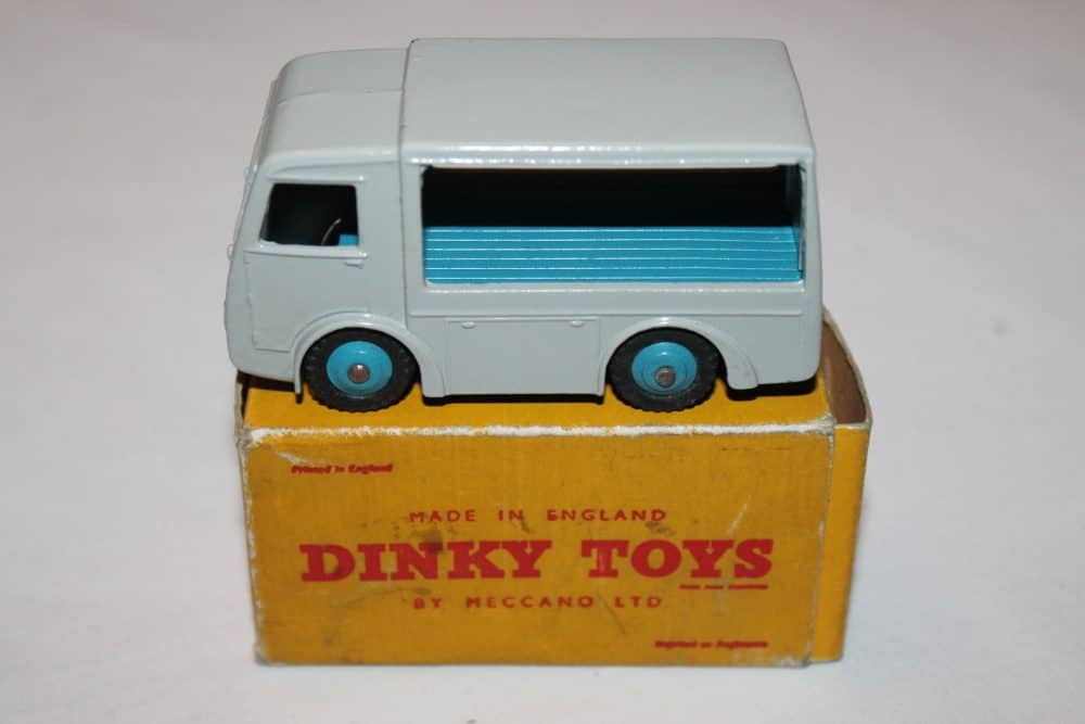 Dinky Toys 491 NCB Electric Milk Float