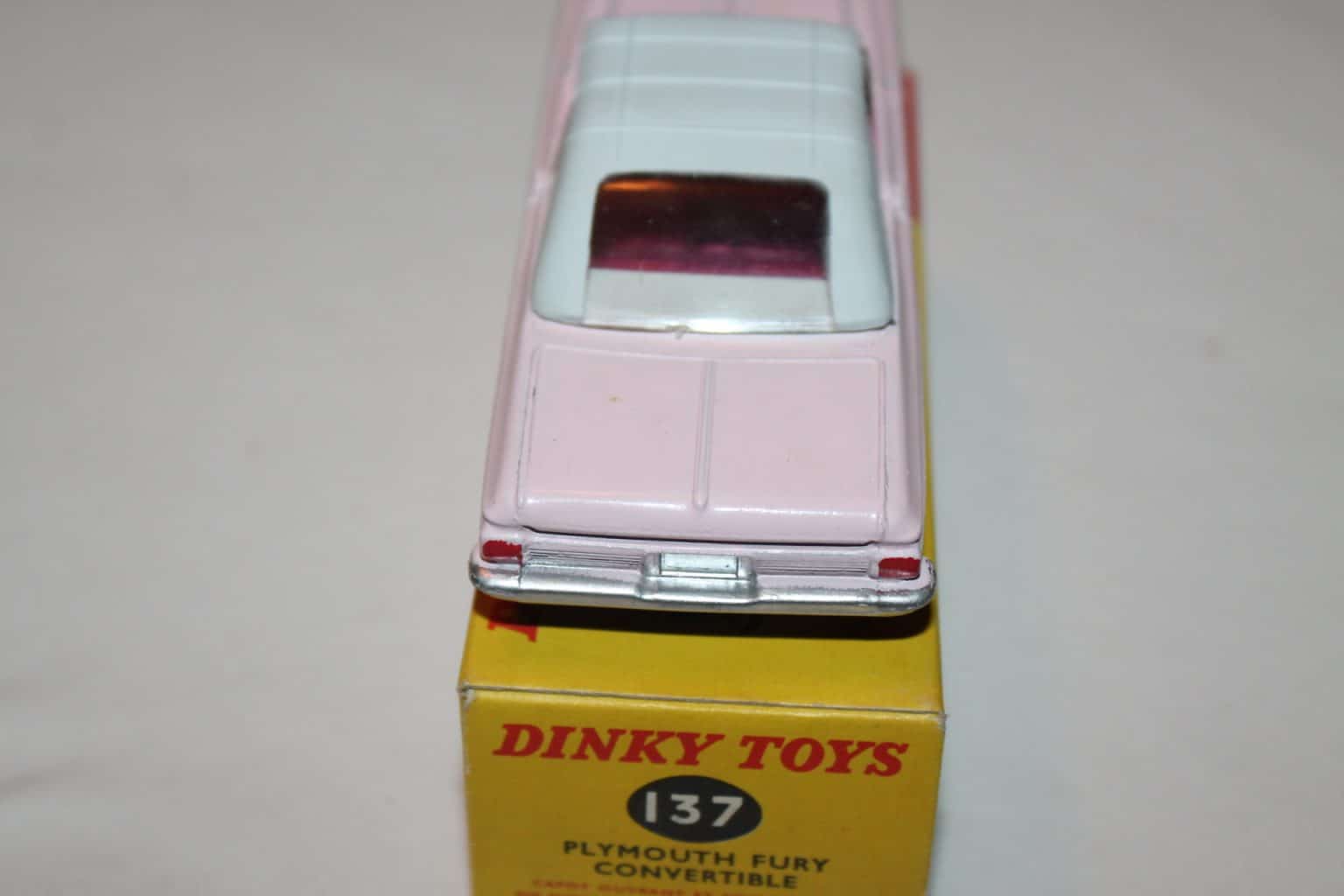 Dinky Toys 137 Plymouth Fury Convertible Diecast