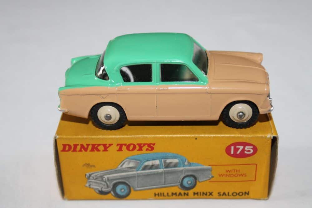 Dinky Toys 175 Hillman Minx-side