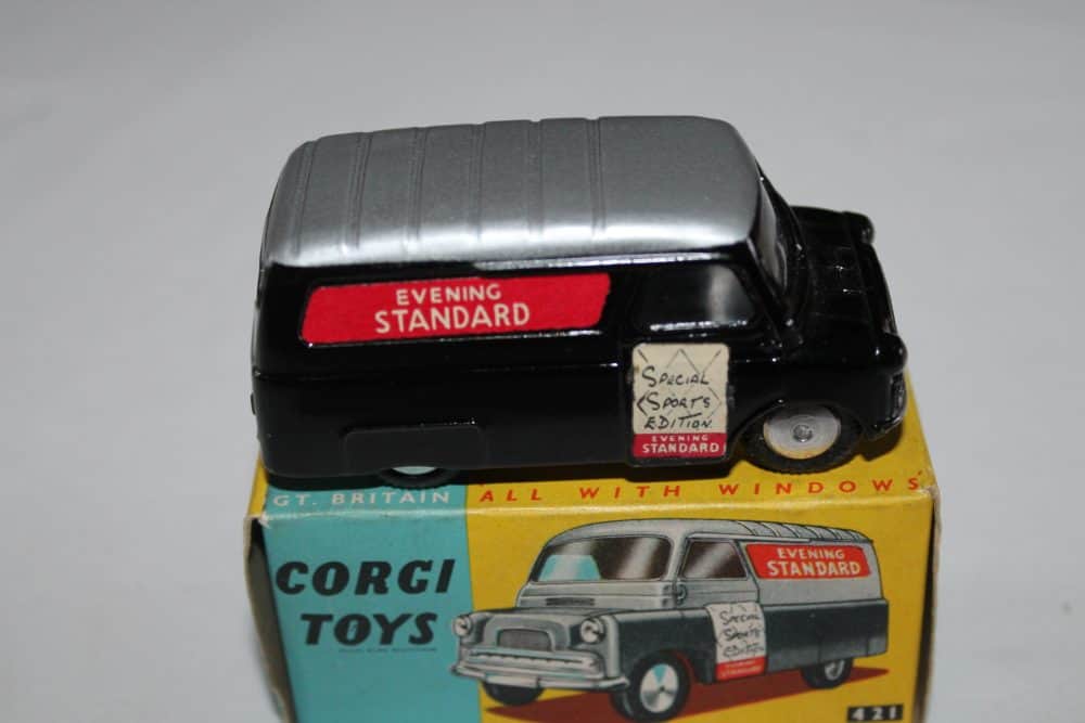Corgi Toys 421 Bedford 'Evening Standard' Van-side