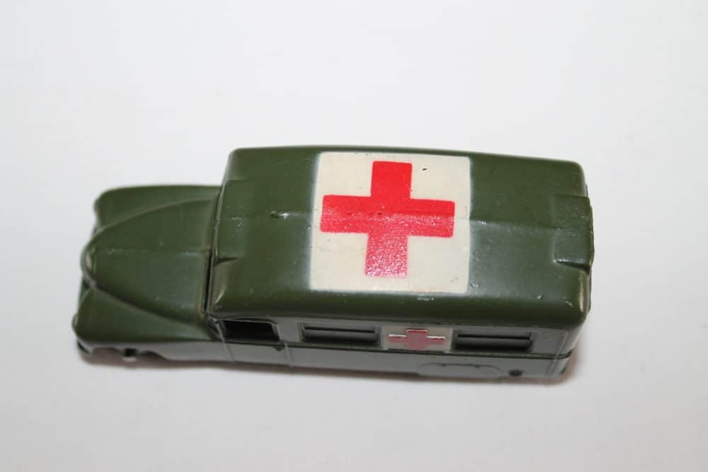 Dinky Toys 624 Daimler Military Ambulance-top