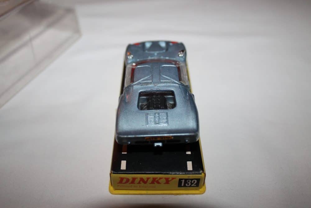 Dinky Toys 132 Ford 40-RV-back