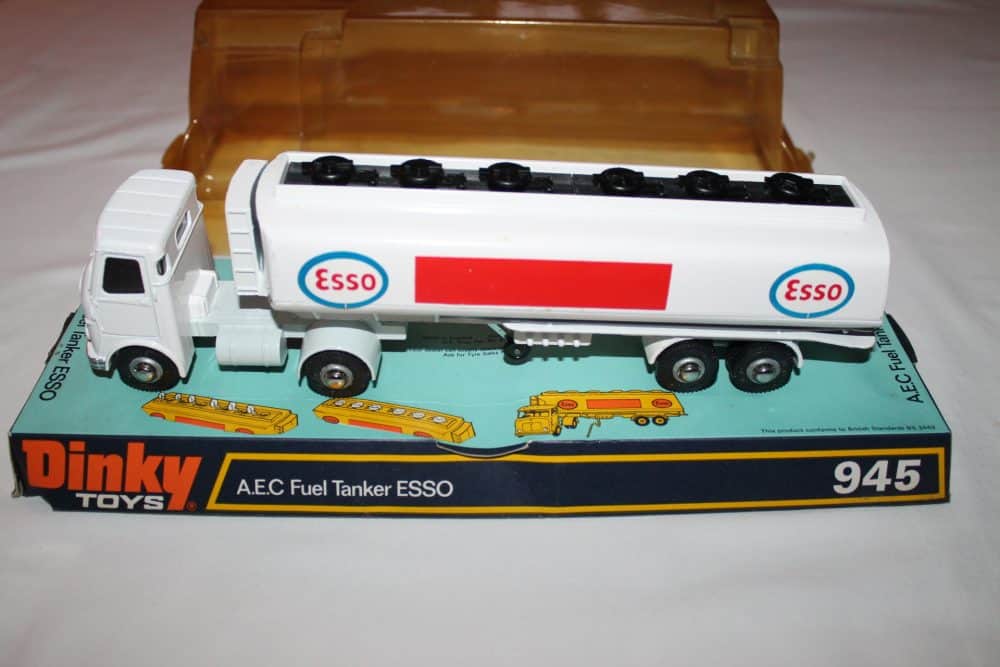Dinky Toys 945 A.E.C. Fuel Tanker 'ESSO'-leftside
