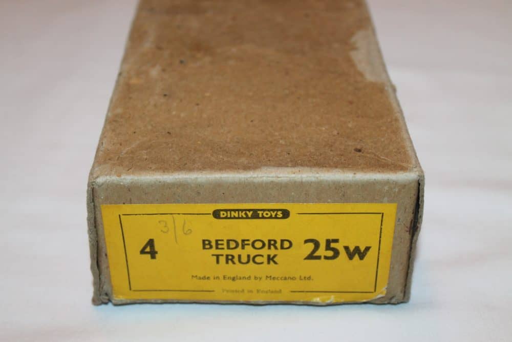 Dinky Toys 025W Bedford Truck Full Trade Box x 4