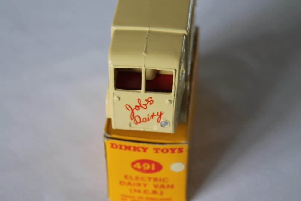 Dinky Toys 491 Scarce Promotional 'Jobs Dairy' Milk Float-front