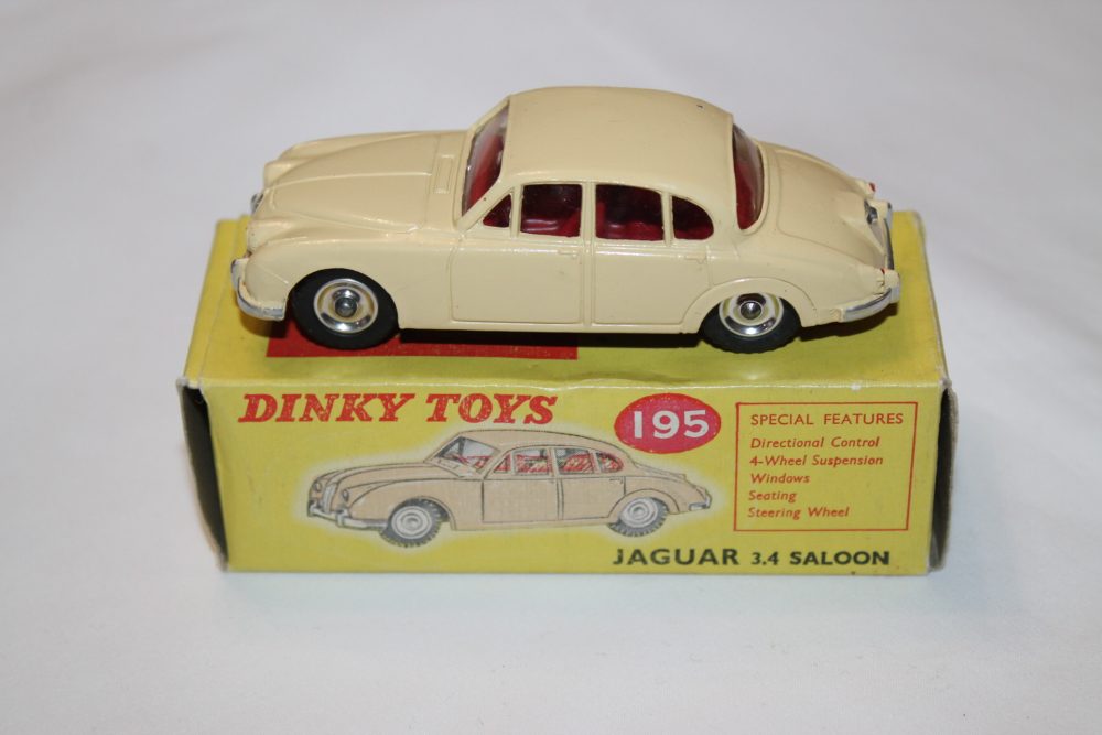 jaguar 3.4 litre dinky toys 195