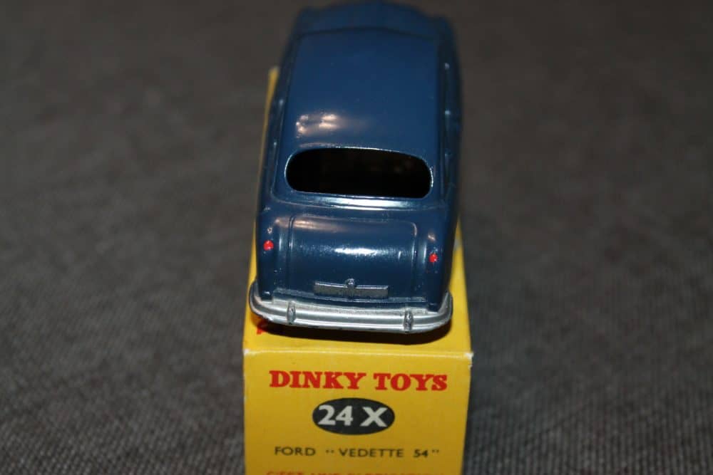 ford-vedette-54-dark-blue-french-dinky-24x-back