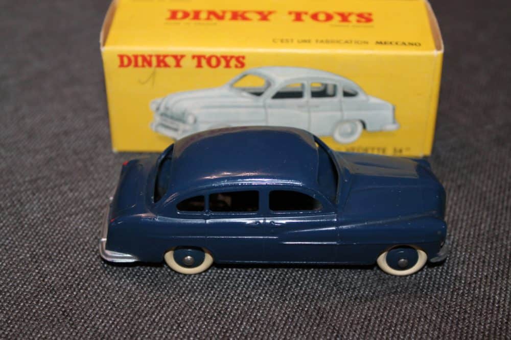 ford-vedette-54-dark-blue-french-dinky-24x-side
