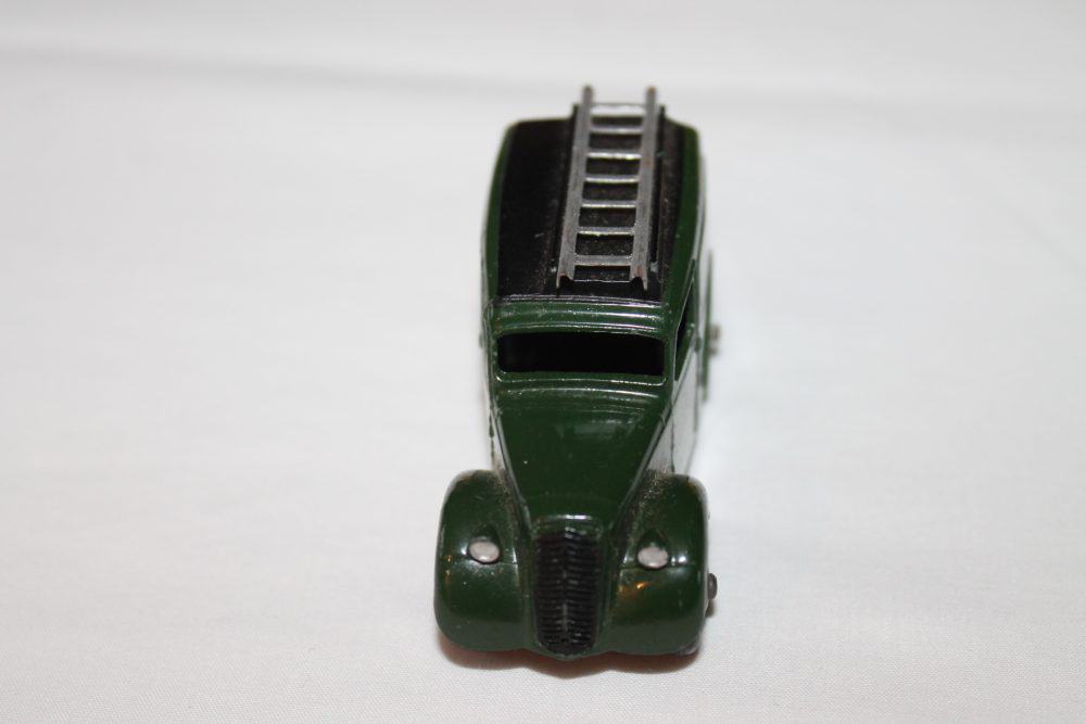 Dinky Toys 261 GPO Telephone Service Van-front