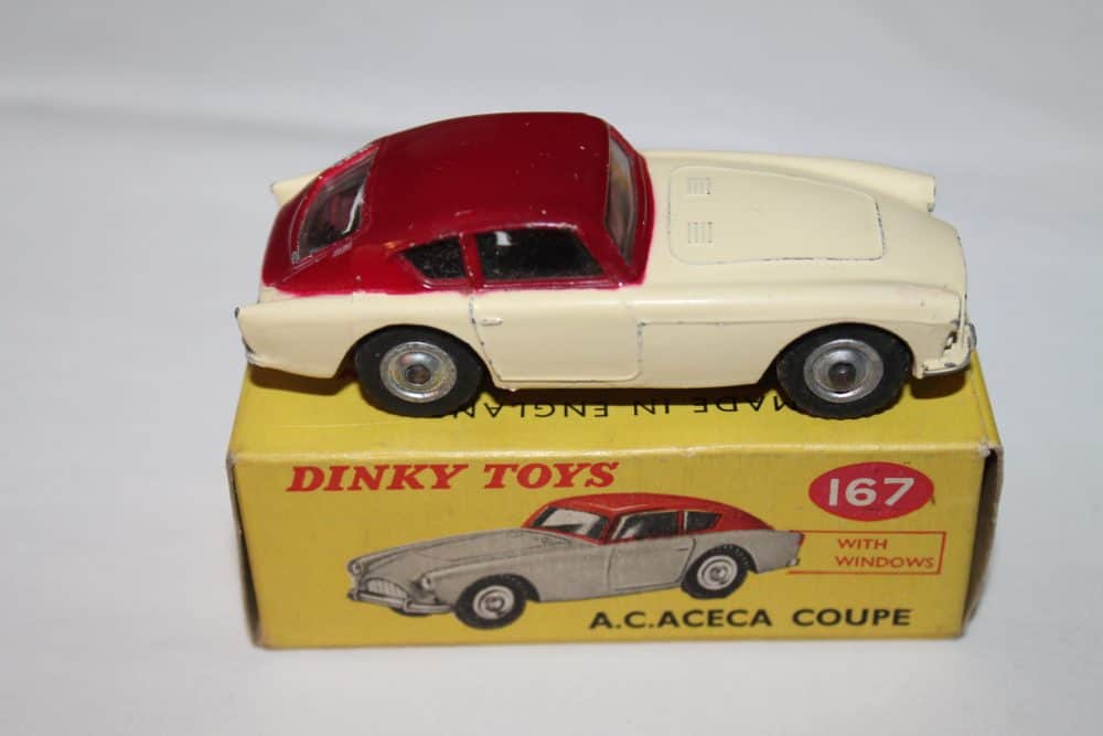 Dinky Toys 167 A. C. Aceca-side