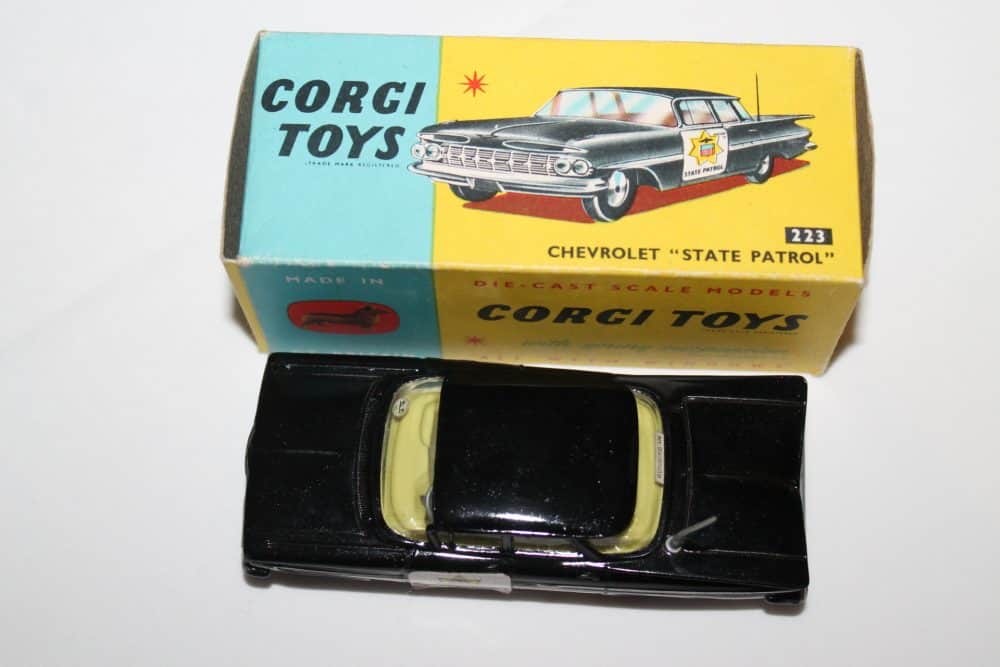 Corgi Toys 223 Chevrolet 'State Patrol-top