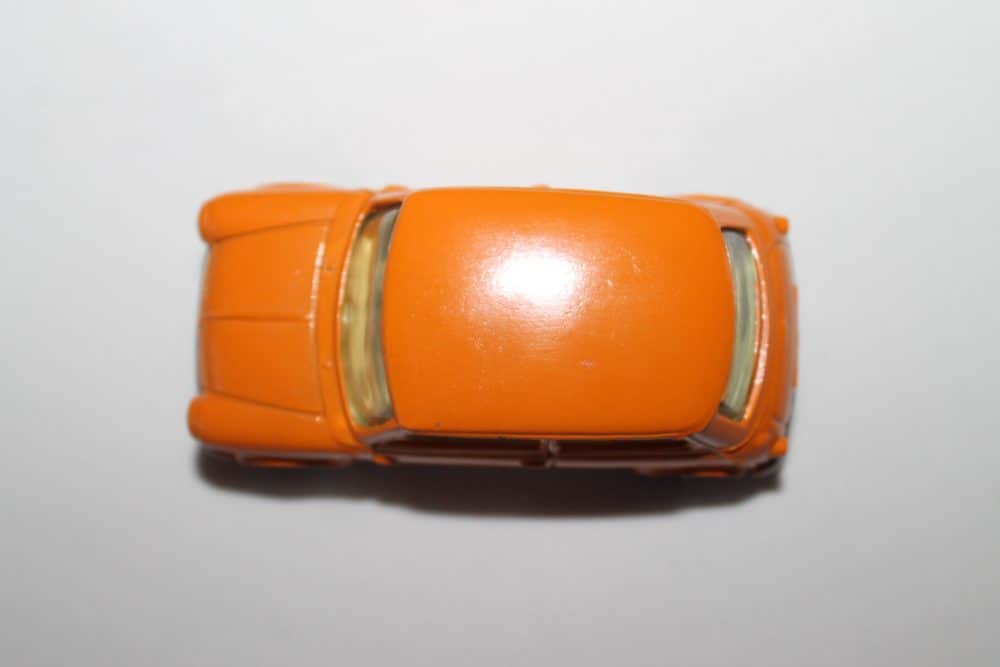 Corgi Toys 203 Morris Mini Minor-top