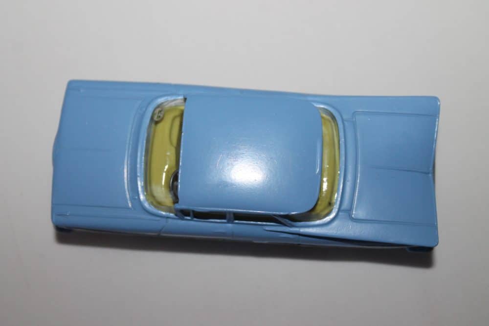 Corgi Toys 220 Chevrolet Impala Blue-top