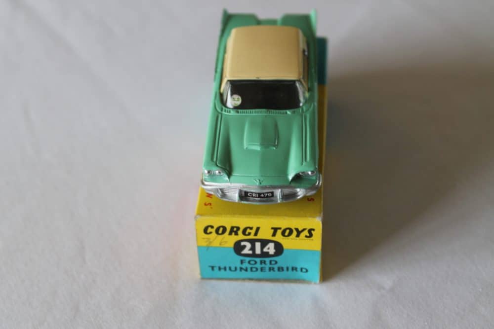 Corgi Toys 214 Ford Thunderbird Hardtop-front