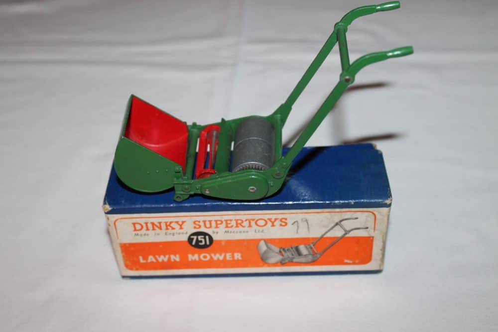 Dinky Toys 751 Lawn Mower