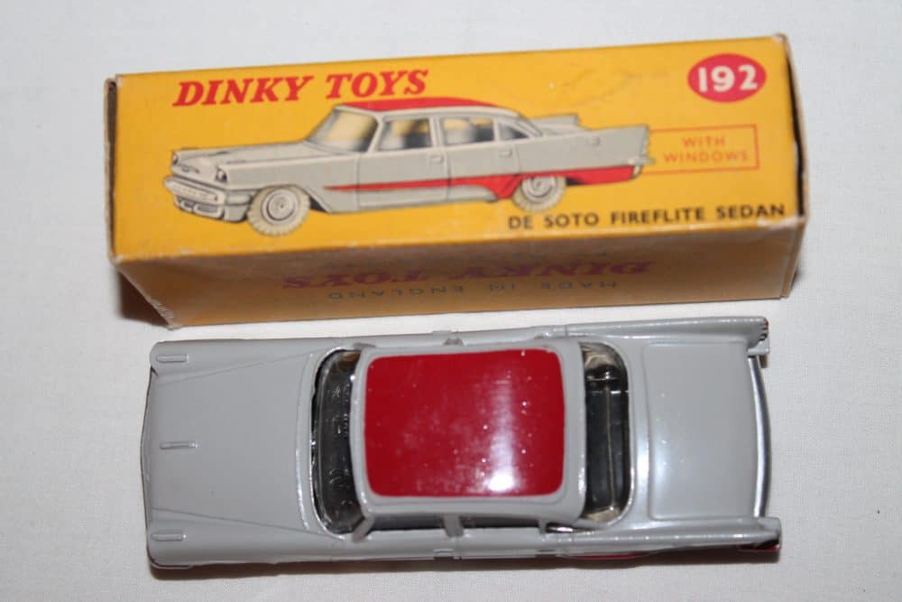 Dinky Toys 192 De Soto Fireflite-top