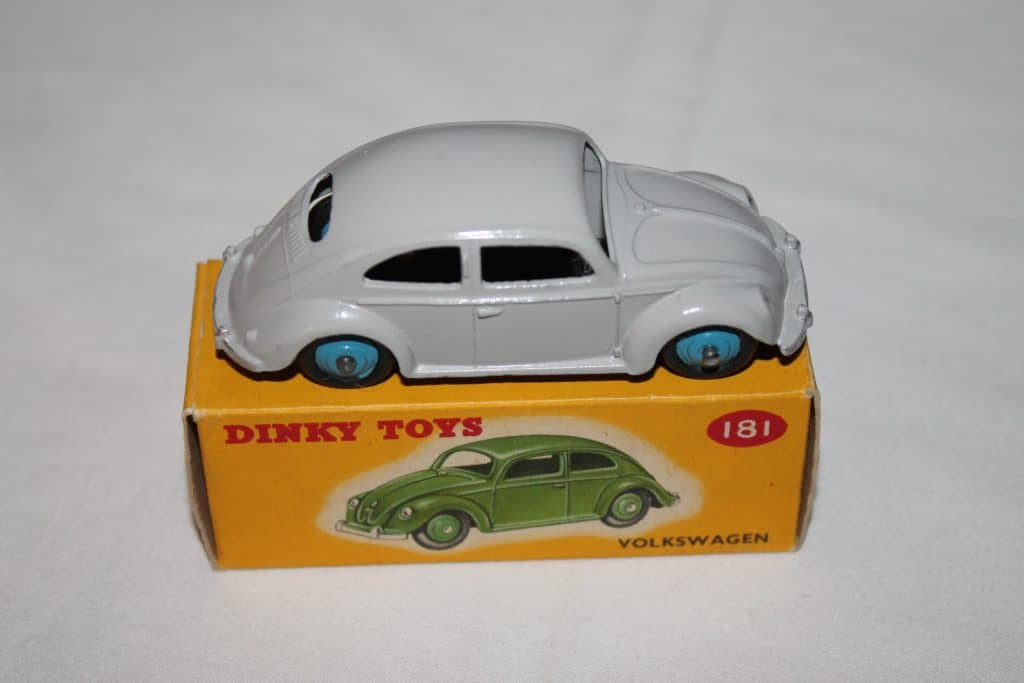 Dinky Toys 181 Volkswagen Beetle Diecast
