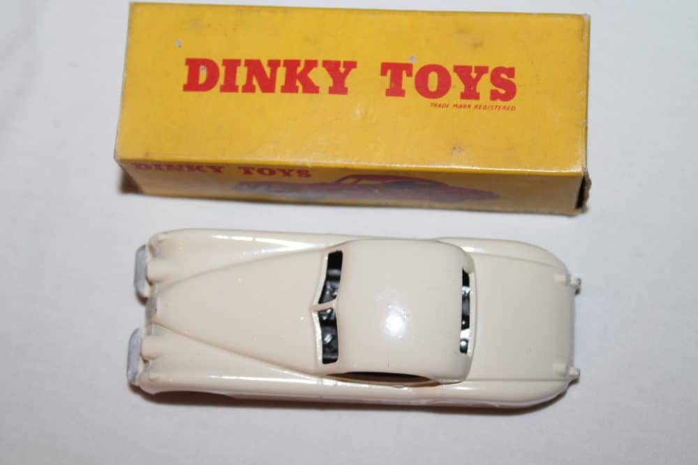 Dinky Toys 142 Jaguar Mark X-top