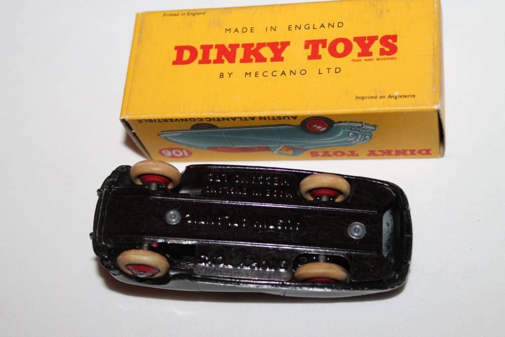 Dinky Toys 106 Austin Atlantic Convertible-base