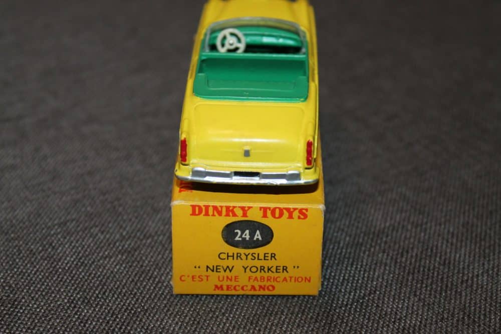 chrysler-new-yorker-yellow-and-green-french-dinky-toys-24a-back