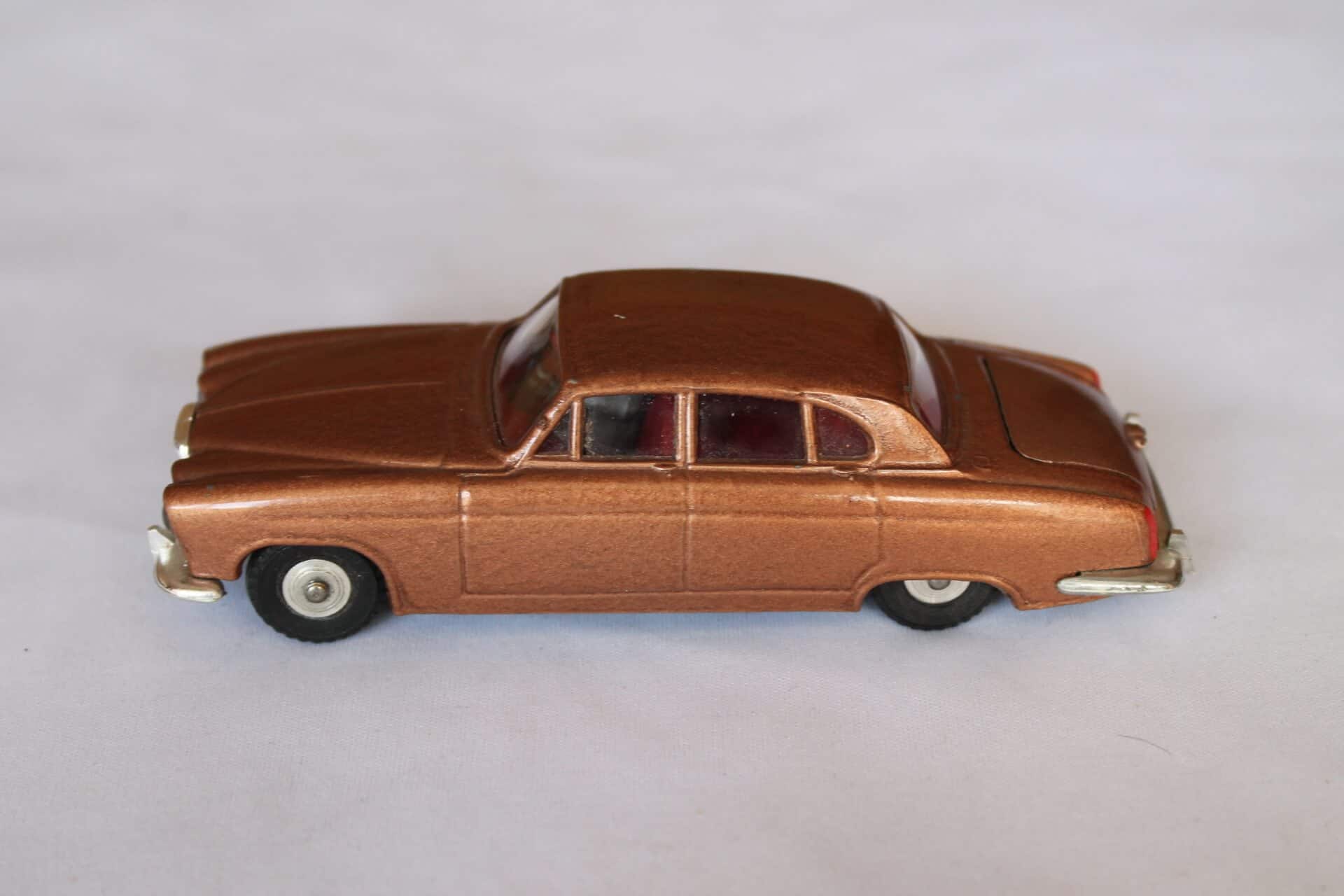 Spot-On 218 Jaguar MK 10 - Diecast