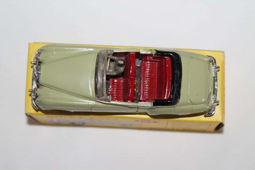 Dinky Toys 194 Bentley Coupe South African version-top