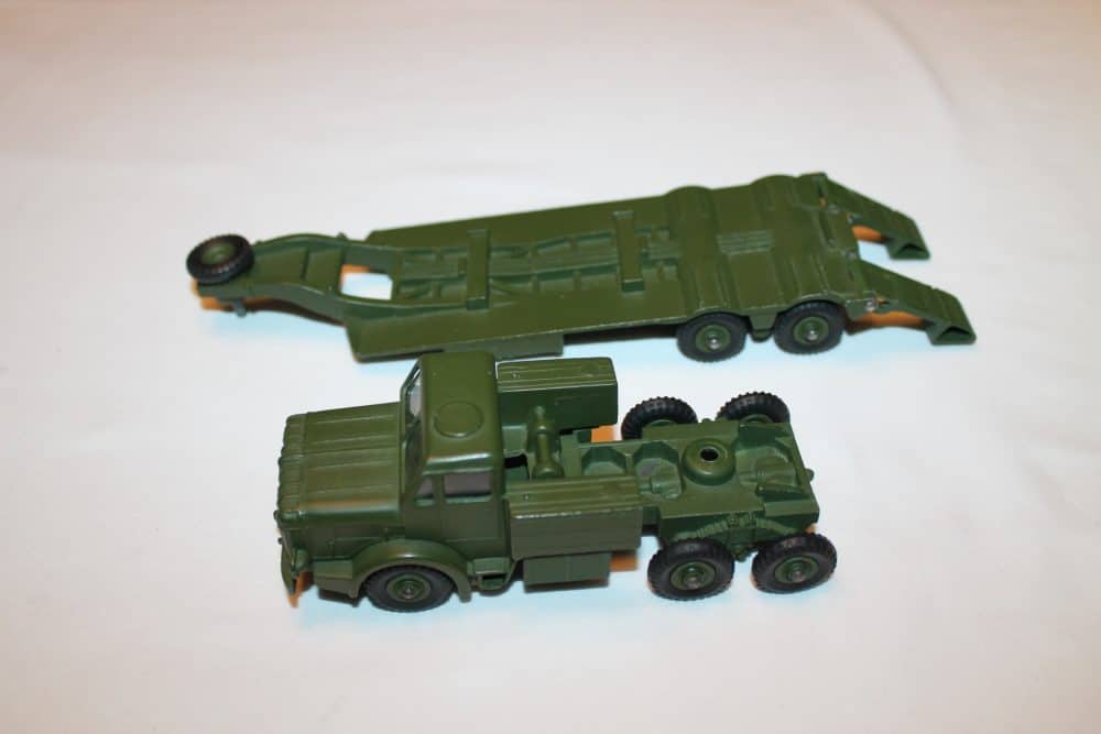 Dinky Toys 660 Tank Transporter with Windows-leftside