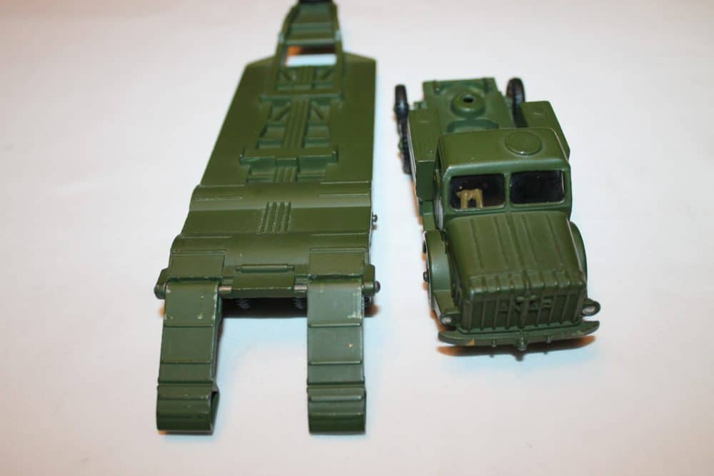 Dinky Toys 660 Tank Transporter with Windows-end