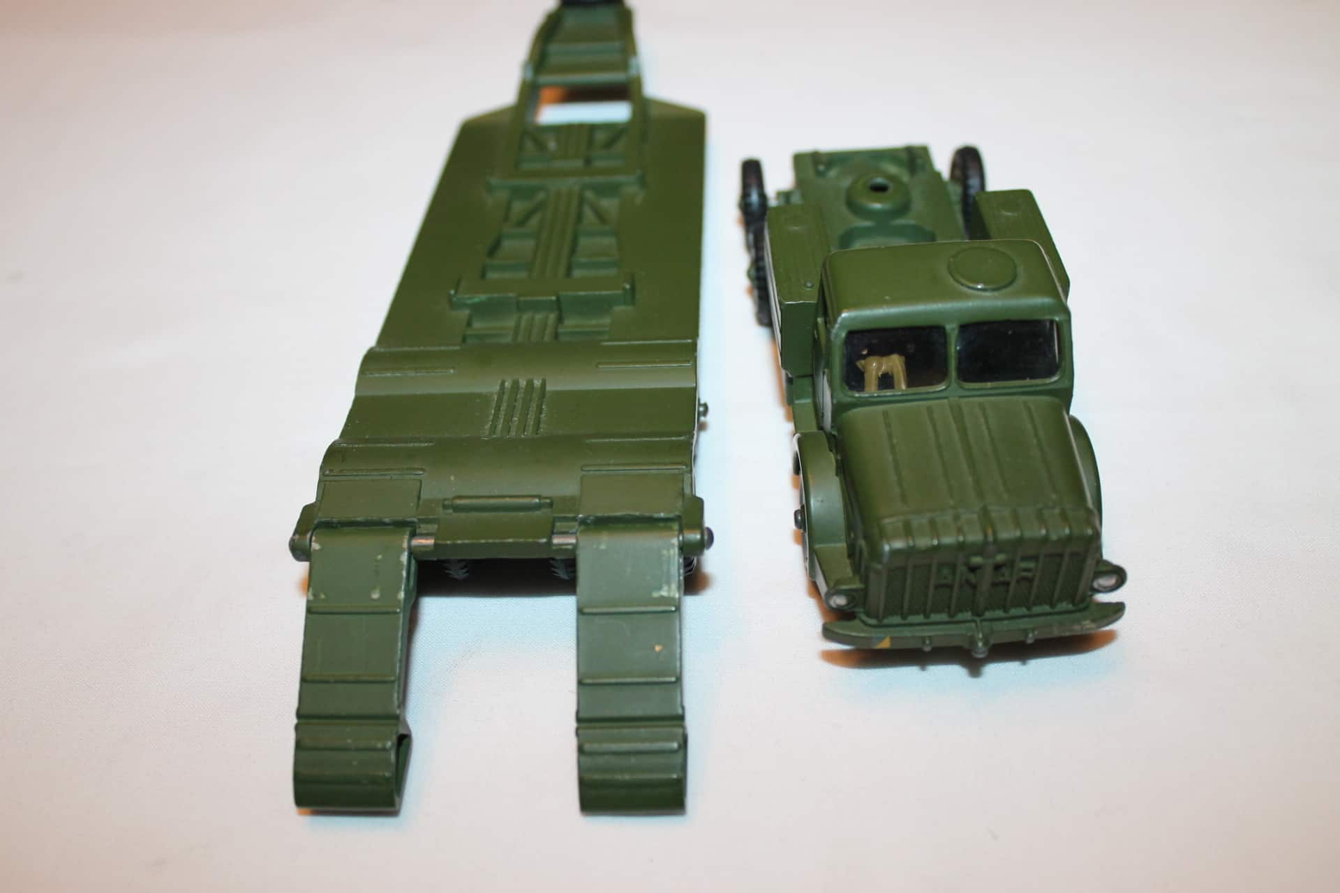 Dinky Toys 660 Tank Transporter with Windows - Diecast