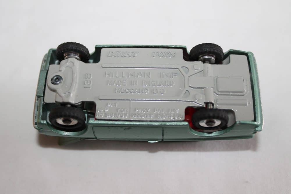Dinky Toys 138 Hillman Imp-base