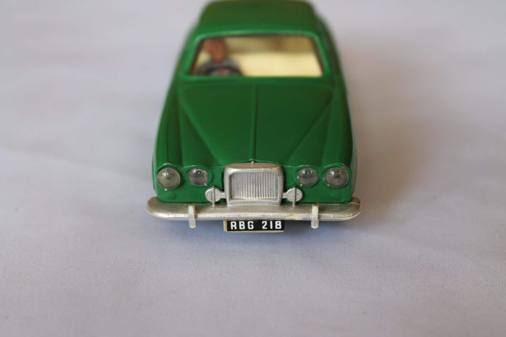 Spot-On 218 Jaguar MK 10 - Diecast