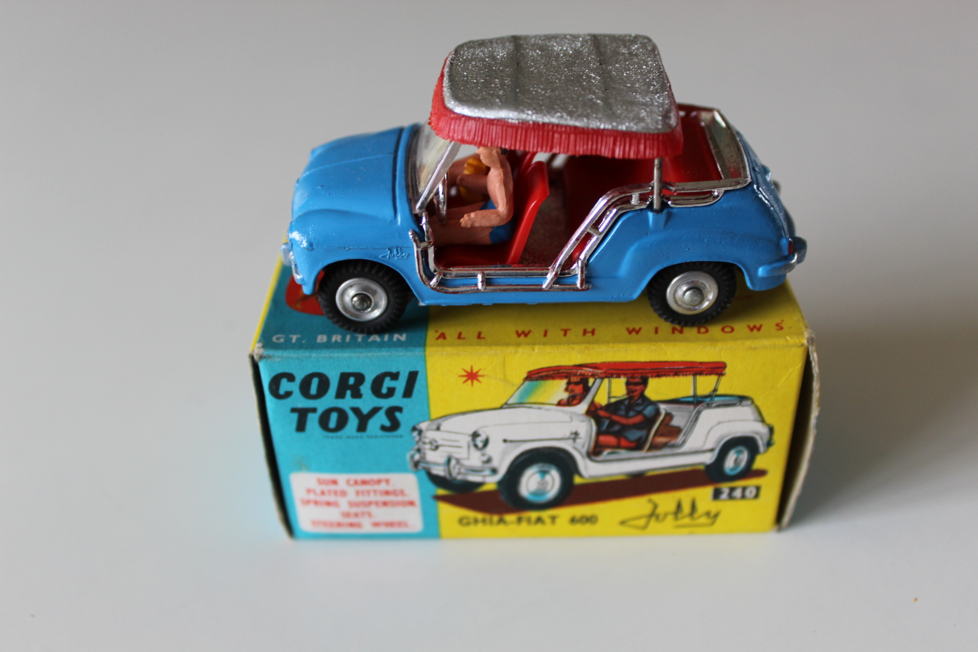 ghia fiat 600 jolly corgi toys 240