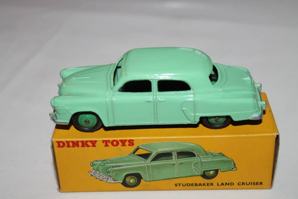 Dinky Toys 172 Studebaker Land Cruiser