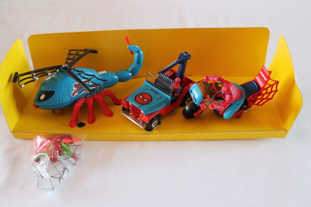 Corgi Toys GS23 Spiderman Gift Set-openset