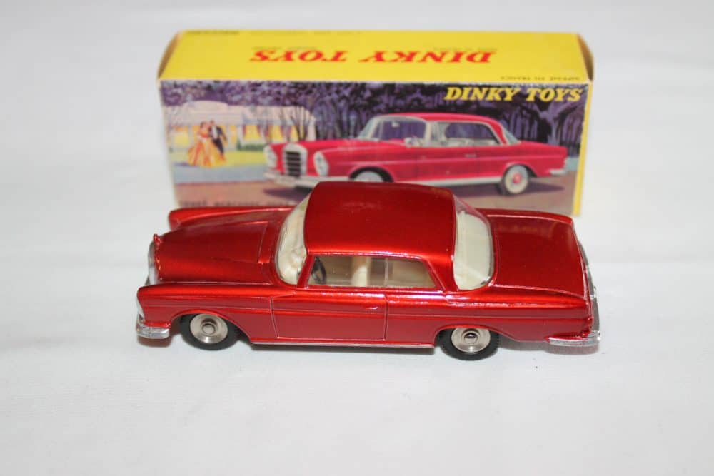 French Dinky Toy 533Mercedes Benz 300 SE Coupe