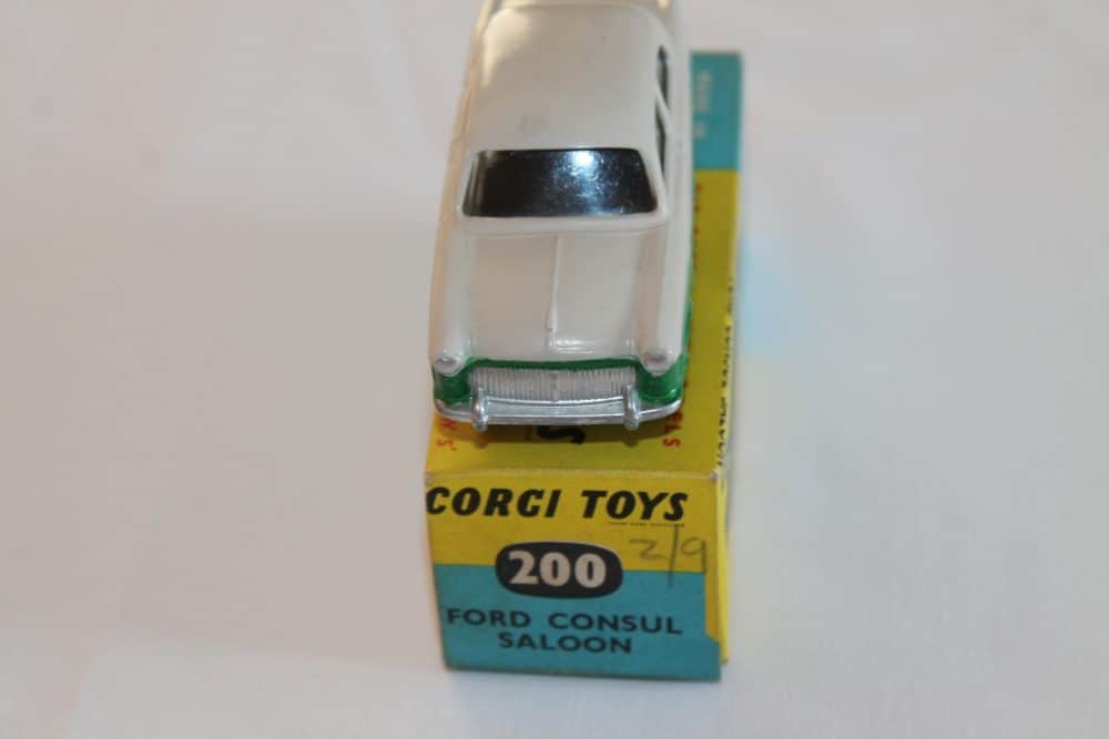 Corgi Toys 200 Ford Consul Saloon-front