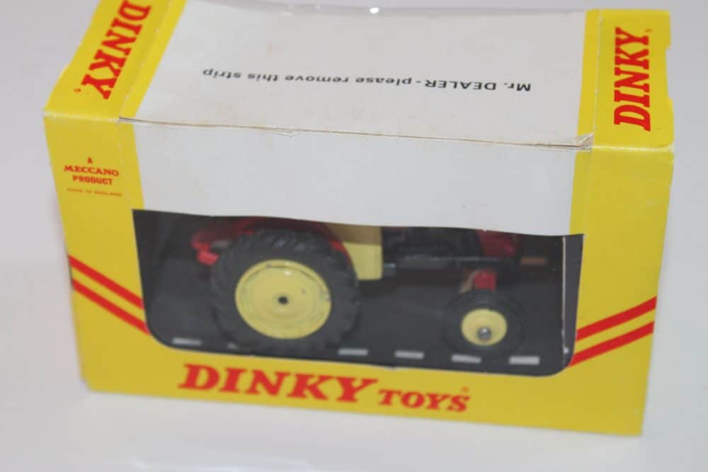 Dinky Toys 305 David Brown Tractor-box