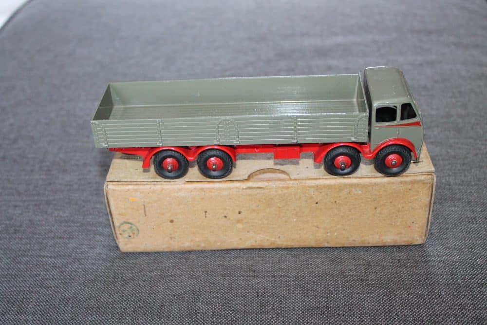 f-sideoden-1st-cab-dark-grey-and-red-dinky-toys-501