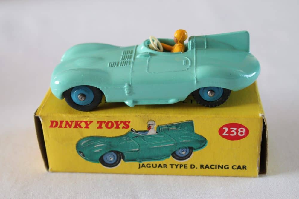 Dinky Toys 238 Jaguar D Type Racing Car