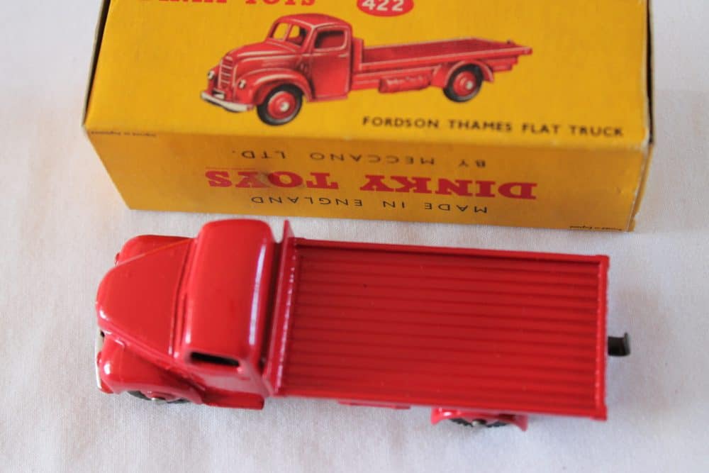 Dinky Toys 422 Fordson Thames Flat truck-top
