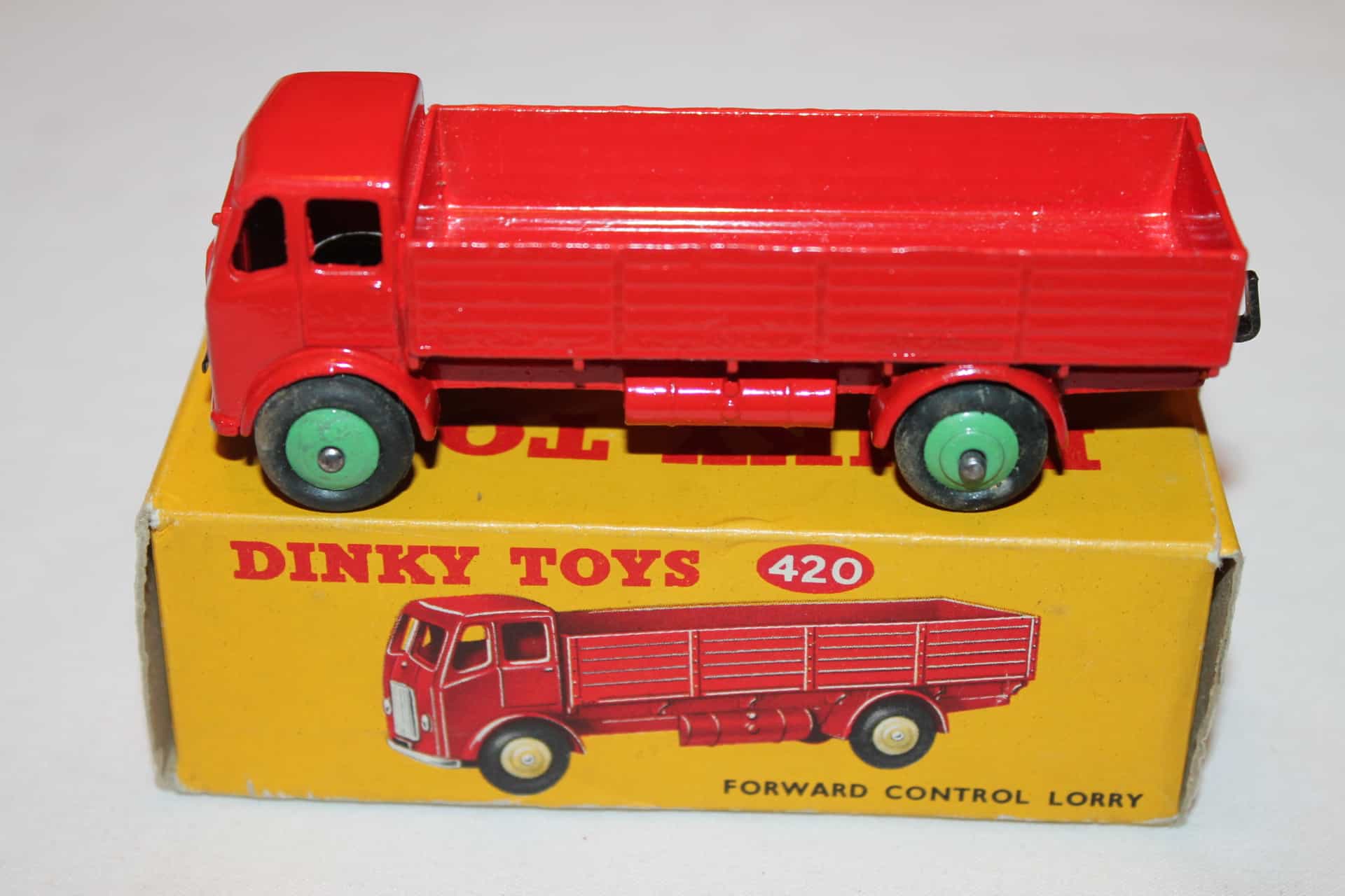 Dinky Toys 420 Forward Control Lorry - Diecast